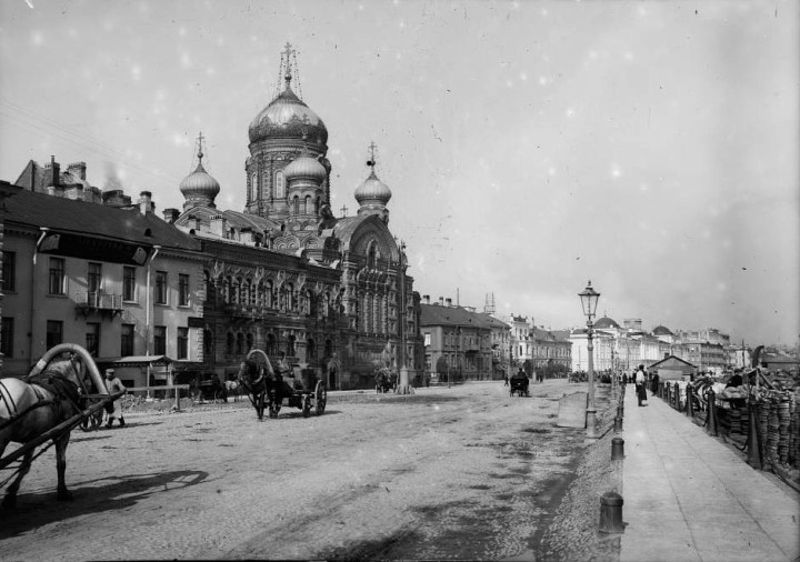 В другом направлении