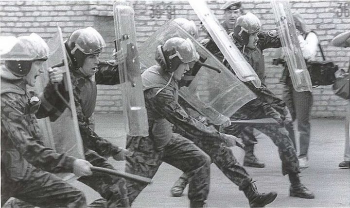 Почему в 1989-ом у советской милиции появились дубинки