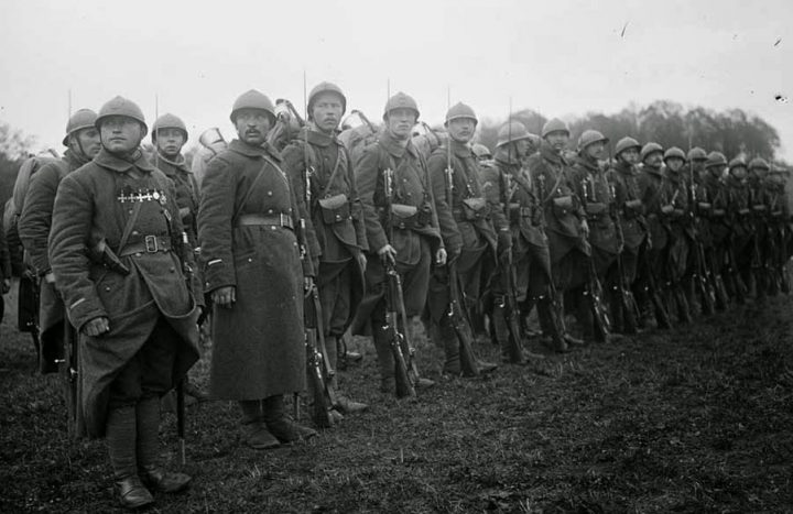 Каких русских солдат французы сослали на каторгу в 1917 году