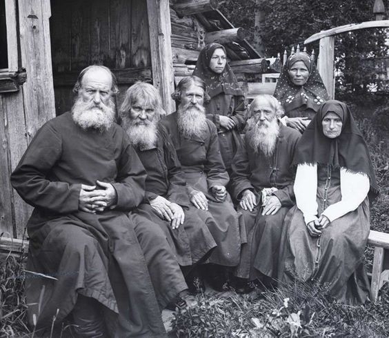 Могут ли православные освящать дом без священника