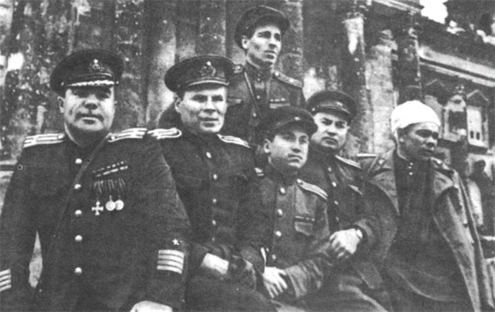 «Символ Победы»: зачем Сталин Георгиевскую ленту сделал Гвардейской