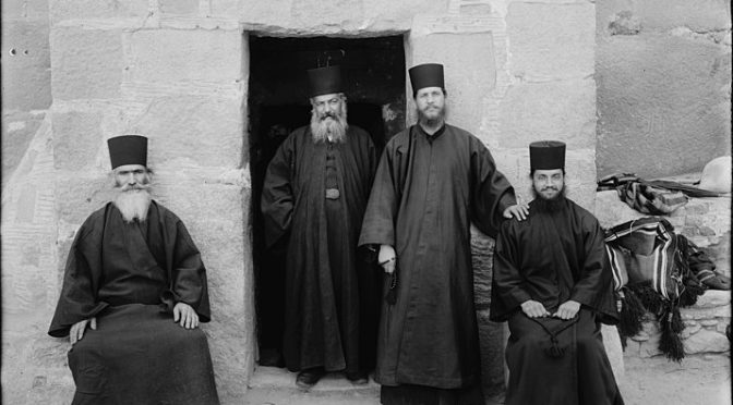 Богослужения в греческих и русских церквях: чем они отличаются