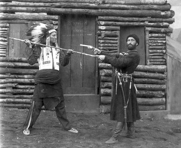Какие индейцы помогали русским в Америке
