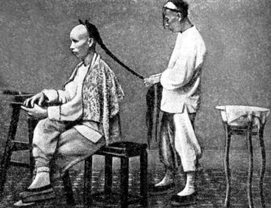 «Маньчжурская коса»: почему все мужчины Китая носили длинные волосы