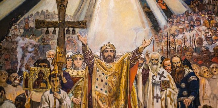 Почему Крестителя Руси князя Владимира похоронили в сенях дома