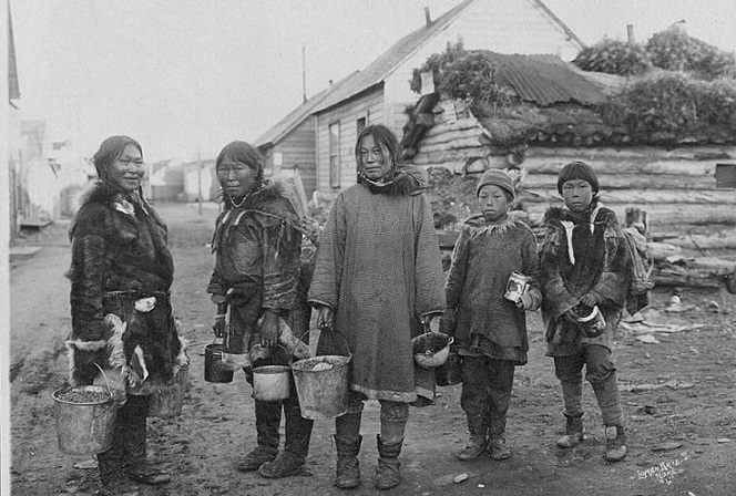 Каким вещам эскимосы Аляски научили русских
