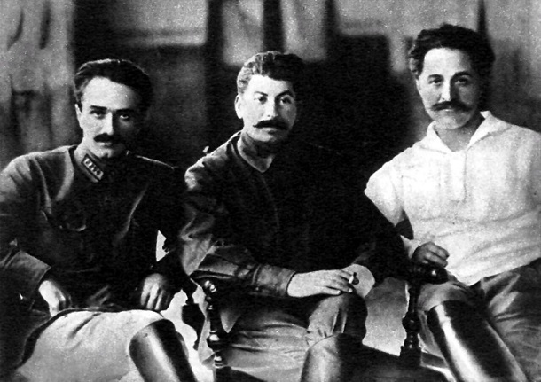 Зачем большевики отдали Нагорный Карабах Азербайджану