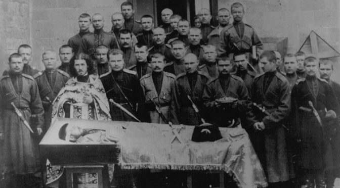 Зачем гребенские казаки раскапывали могилы своих родственников