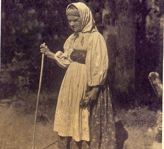 «Браковки»: каким женщинам на Руси можно было носить только детскую и старческую одежду