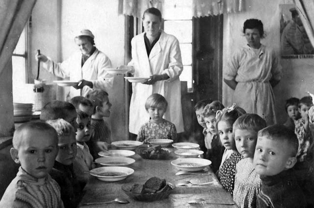 Почему русские боятся доедать за детьми