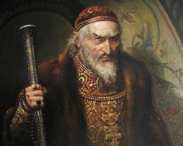 Почему первый царь в России появился только в XVI веке