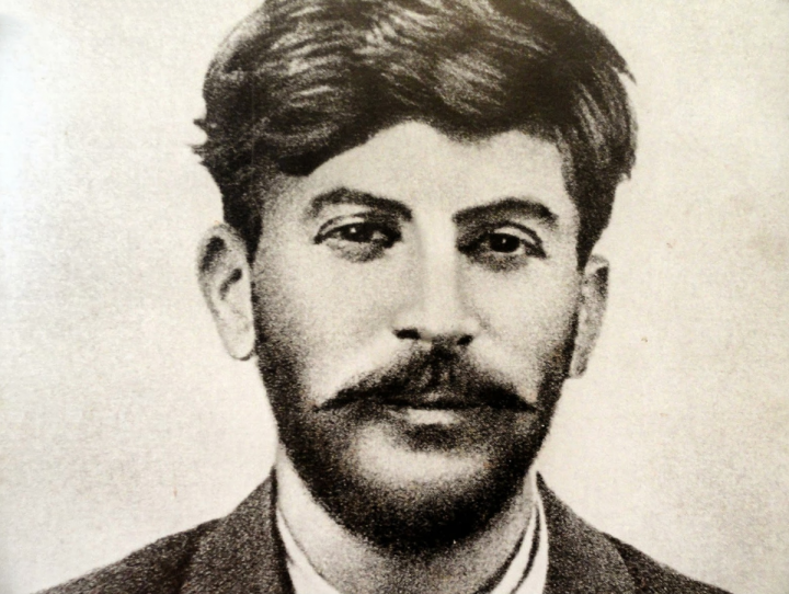 Джугашвили: откуда произошла настоящая фамилия Сталина