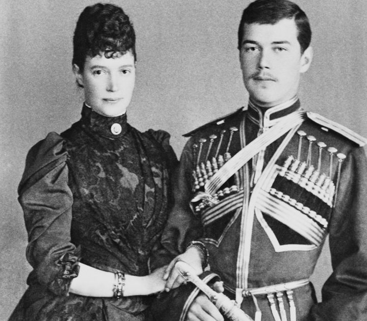 Почему мать Николая II запрещала служить панихиду по убитому сыну