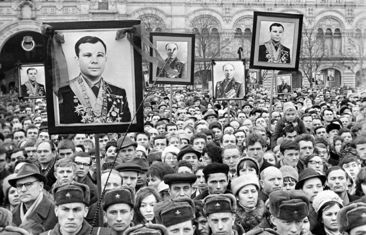 Почему советский народ не поверил в гибель Юрия Гагарина