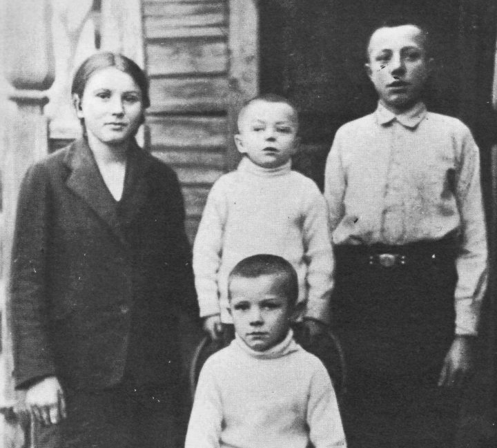 Зоя, Валентин и Борис: что немцы сделали с сестрой и братьями Юрия Гагарина