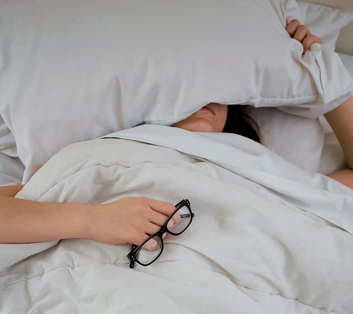 Нарушение режима сна: как это влияет на пищеварительную систему человека