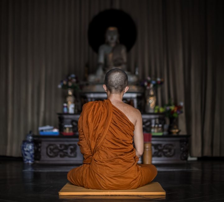 Почему буддистские монахи мумифицируют себя заживо
