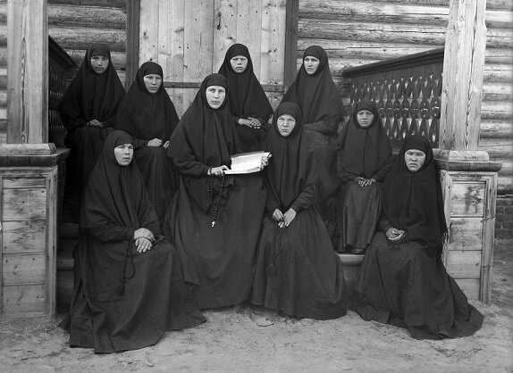 Уход в монастырь: какие женщины не могут стать монахинями