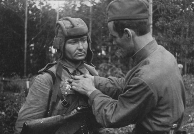 Какой орден времен Великой Отечественной войны не нужно было сдавать государству после смерти владельца