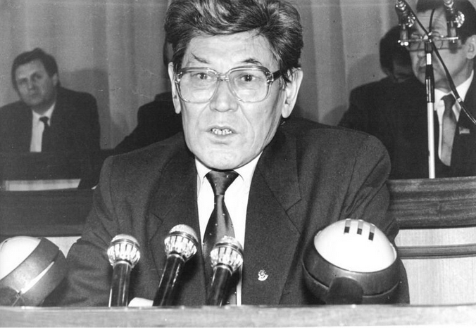 Ануарбек Алимжанов: кем был человек, который ликвидировал СССР