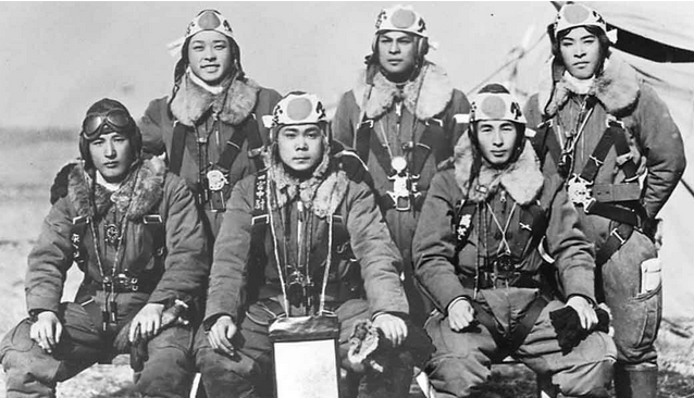 Билет в один конец: что брали с собой в полет камикадзе