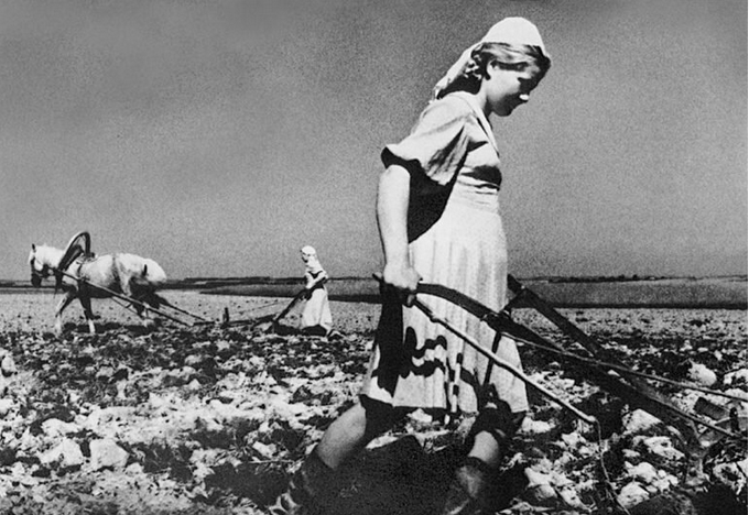 Какую союзную республику «доили» сильнее всего