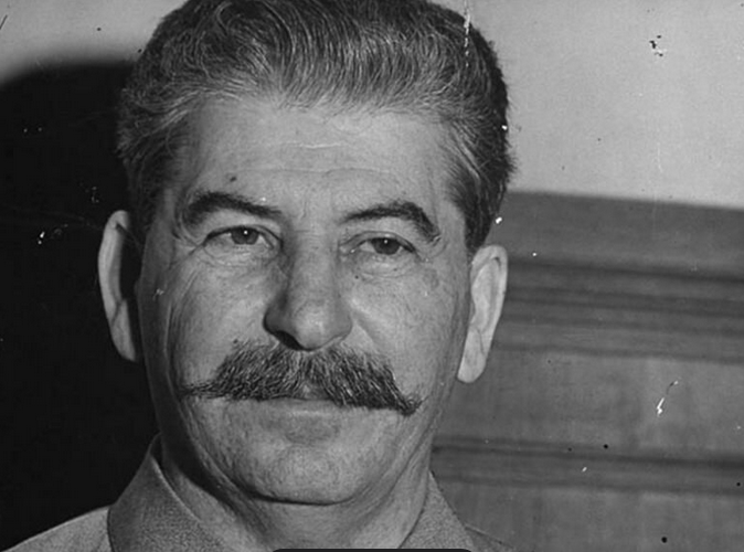 Что шокировало сотрудников лаборатории Мавзолея, когда они увидели мертвого Сталина