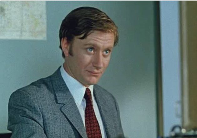 «Рубашки уставал менять»: какой болезнью много лет страдал Андрей Миронов