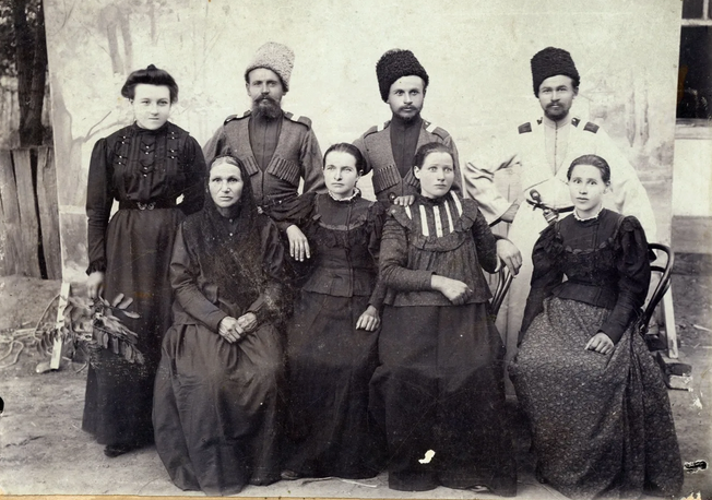 Почему казаки никогда не называли женщин «бабами»