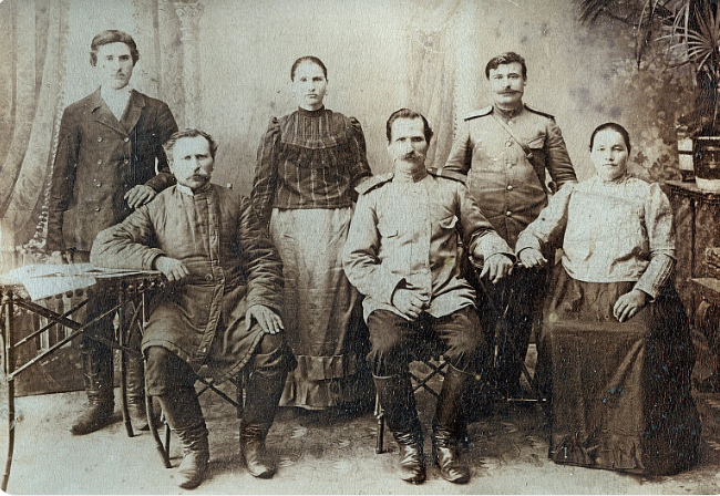 «Групповой брак»: почему в казачьих поселениях мужчин было больше, чем женщин