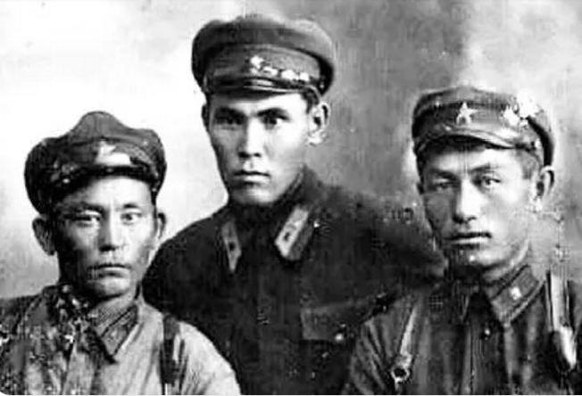 Исчезнувшая дивизия: куда «пропала» казахская конница в 1942 году