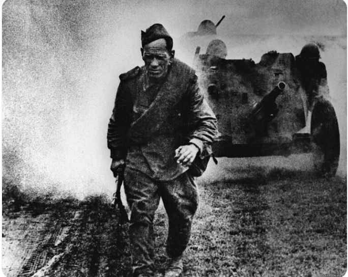 Мог ли СССР закончить войну в 1943 году и что этому помешало