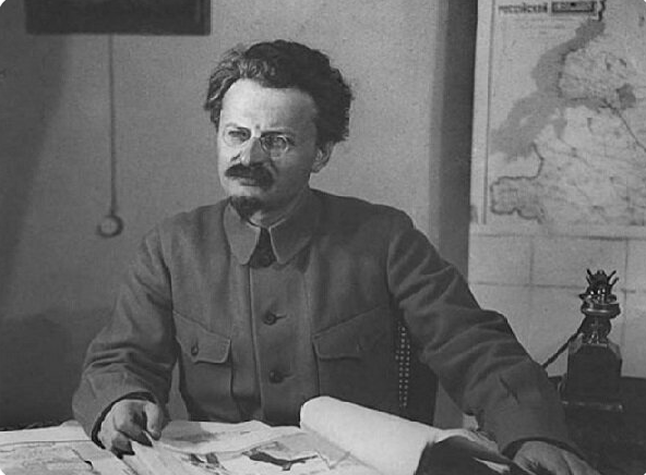 Что хотел сделать Лев Троцкий